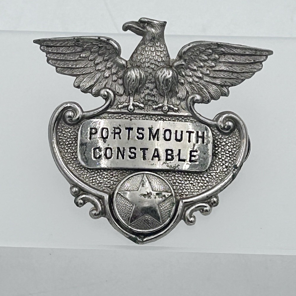 Vintage Obsolete Portsmouth Constable‎ Police Badge Eagle Top Shield Screw-Back